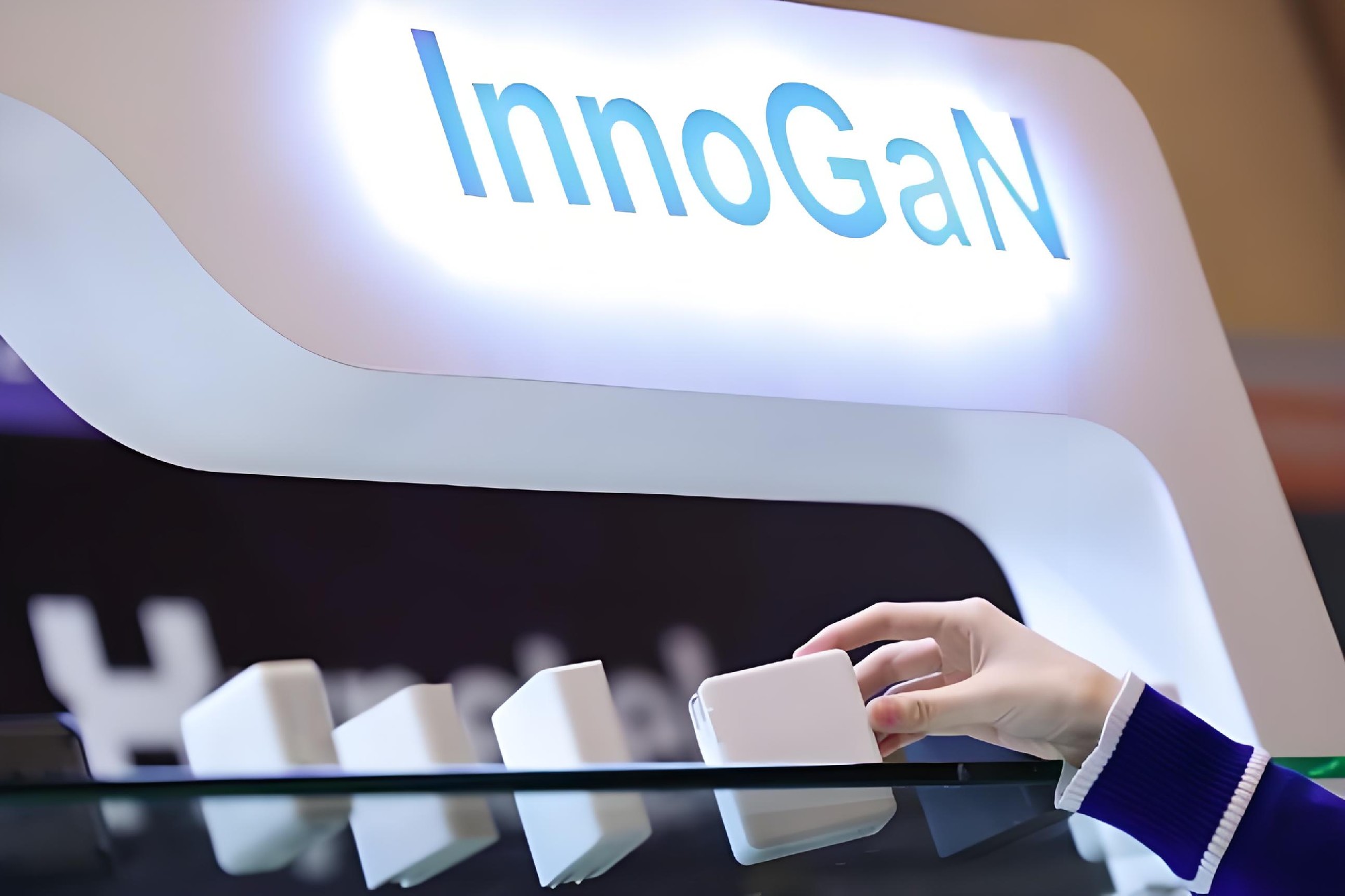 英諾賽科InnoGaN獲小米多款原裝快充產(chǎn)品采用